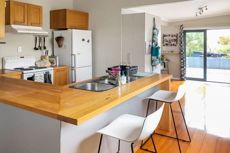 Photo of property in 27 Caius Avenue, Gonville, Whanganui, 4501