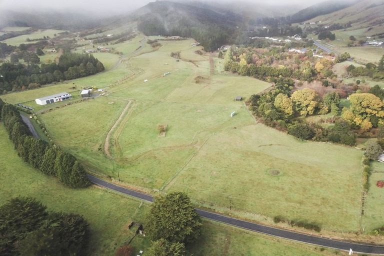 Photo of property in 68 Marchant Road, Kaitoke, Upper Hutt, 5018