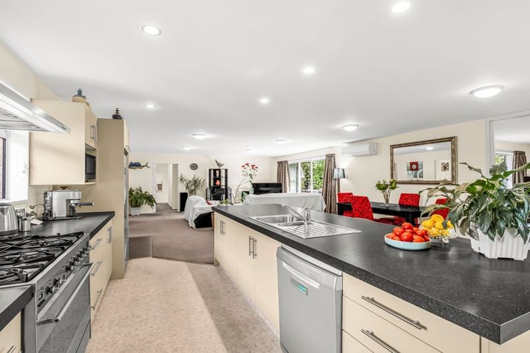 Photo of property in 10 Russell Street, Darfield, 7510