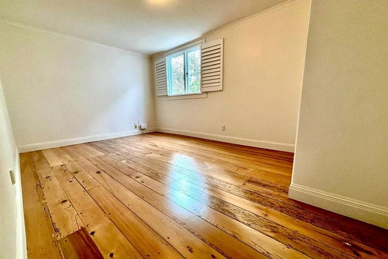 Photo of property in 4 Anne Street, Devonport, Auckland, 0624