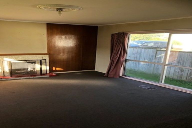 Photo of property in 29 Vodanovich Road, Te Atatu South, Auckland, 0610