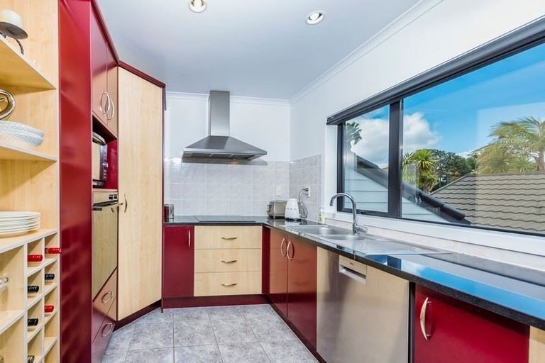 Photo of property in 11 Carnelian Court, Westgate, Auckland, 0614