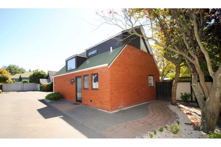 Photo of property in 7/2 Rehua Lane, St Albans, Christchurch, 8014