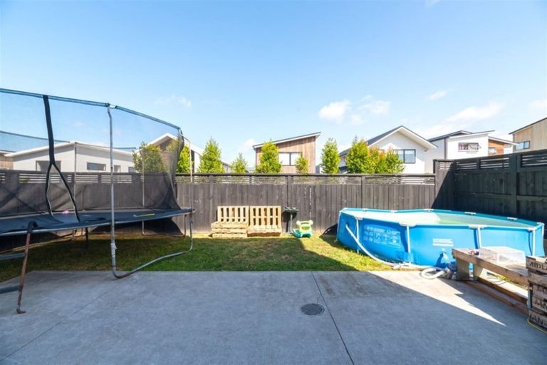 Photo of property in 22 Saltmarsh Road, Hobsonville, Auckland, 0616