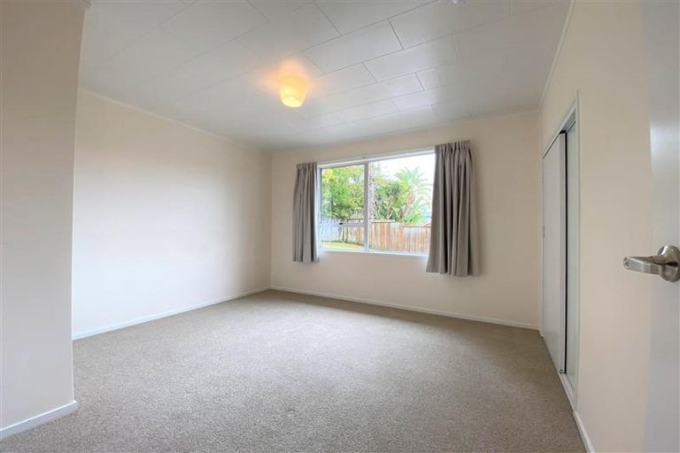 Photo of property in 24 Cantina Avenue, Bayview, Auckland, 0629