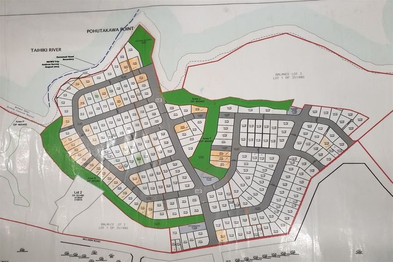 Photo of property in 12 Tahuna Minhinnick Drive, Glenbrook, 2681