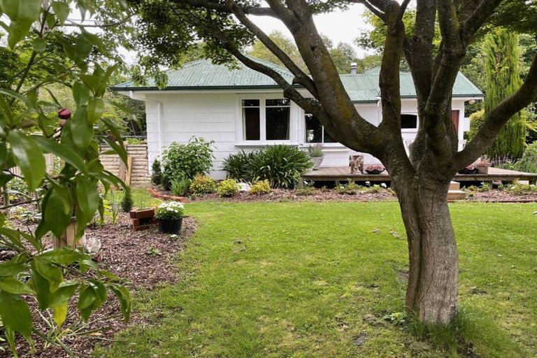 Photo of property in 53 Mckenzie Street, Geraldine, 7930