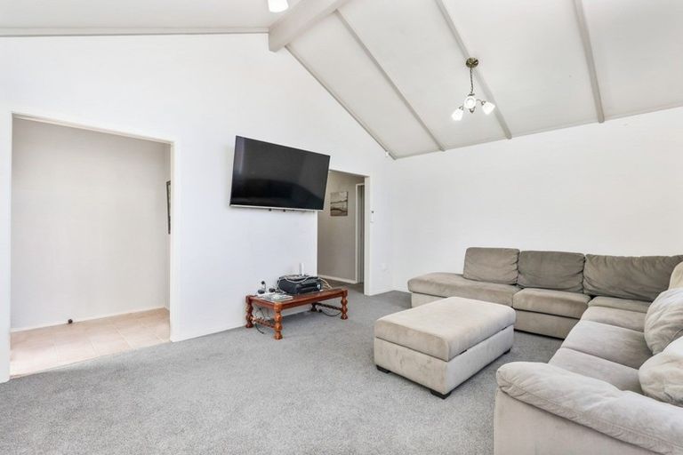 Photo of property in 4 Mckinley Place, Nawton, Hamilton, 3200