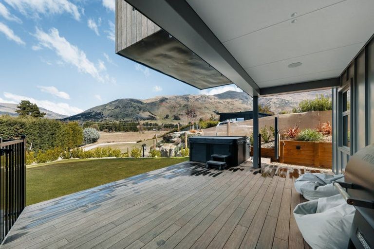 Photo of property in 69 West Meadows Drive, Wanaka, 9305