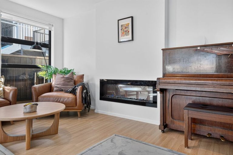 Photo of property in 79 Bannister Street, Jacks Point, Queenstown, 9371