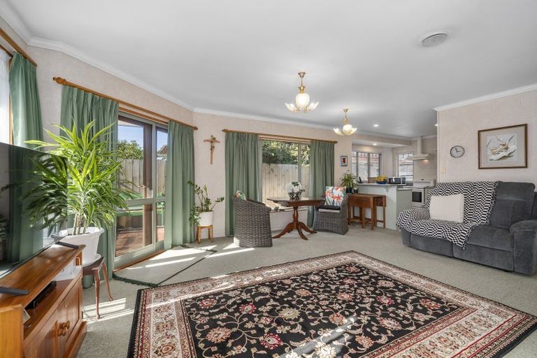 Photo of property in 1392a Cameron Road, Greerton, Tauranga, 3112