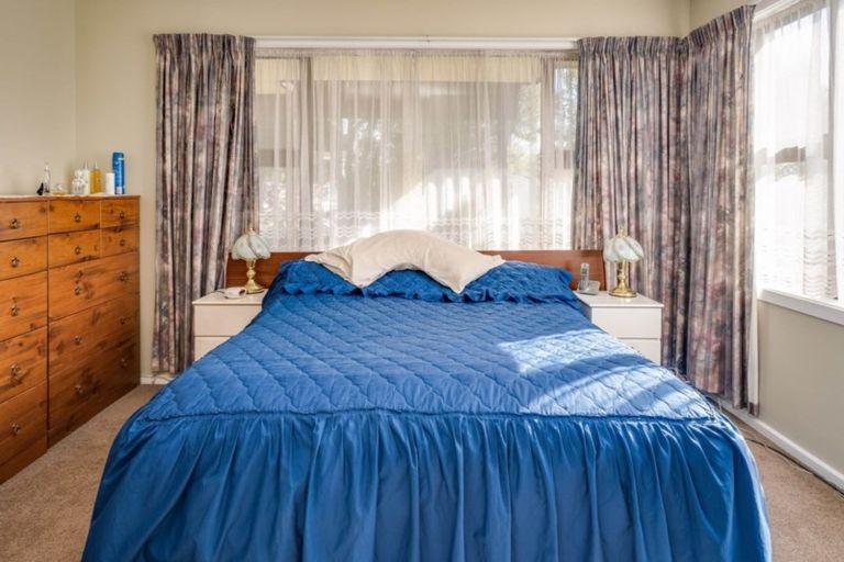 Photo of property in 399 Yaldhurst Road, Russley, Christchurch, 8042