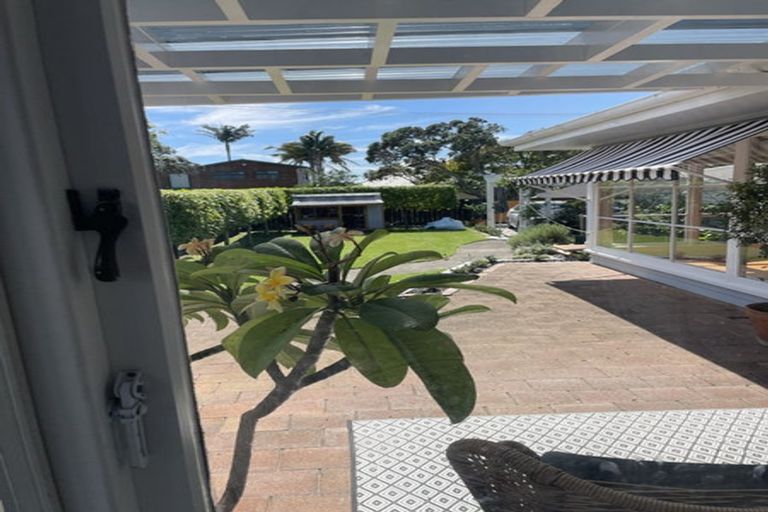 Photo of property in 2/10 Riverlea Avenue, Pakuranga, Auckland, 2010