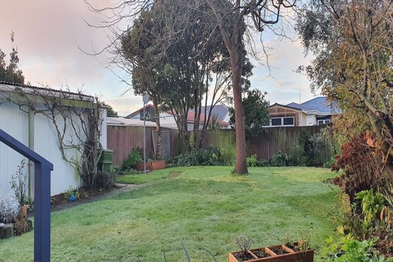 Photo of property in 19 Gibbon Street, Sydenham, Christchurch, 8023