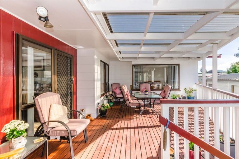 Photo of property in 62 Ruapehu Street, Paraparaumu, 5032