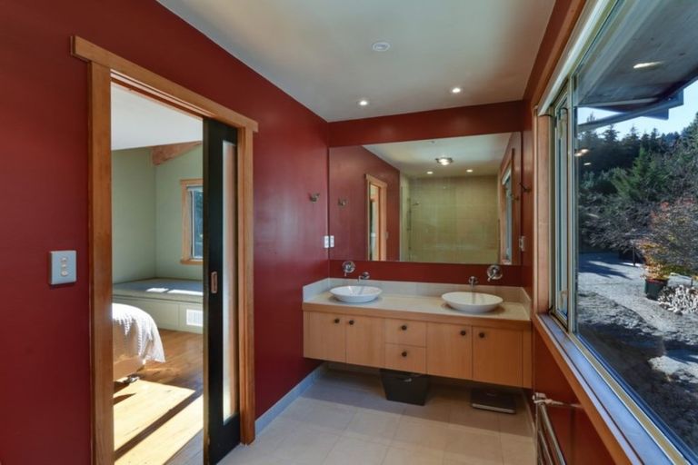 Photo of property in 11 Rapley Close, Arrow Junction, Queenstown, 9371