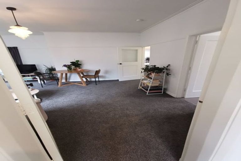 Photo of property in 1/57 Hawker Street, Mount Victoria, Wellington, 6011