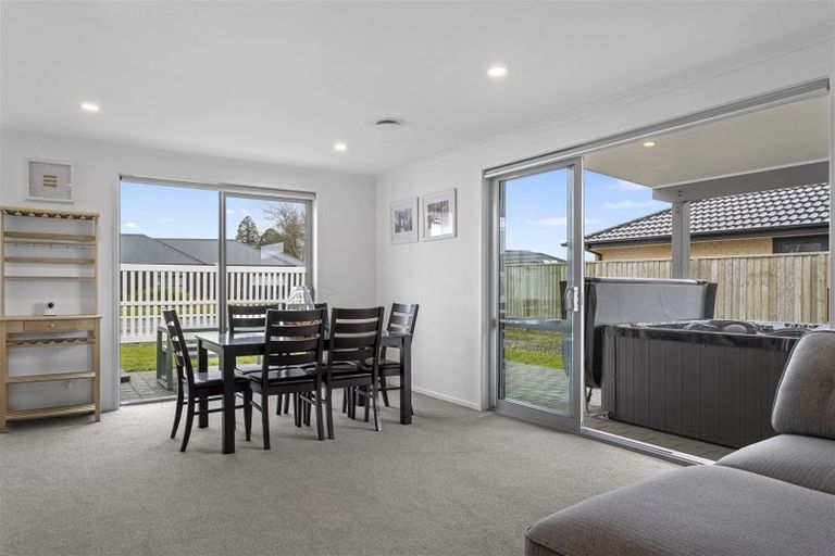 Photo of property in 50 Welsford Street, Woodend, 7610