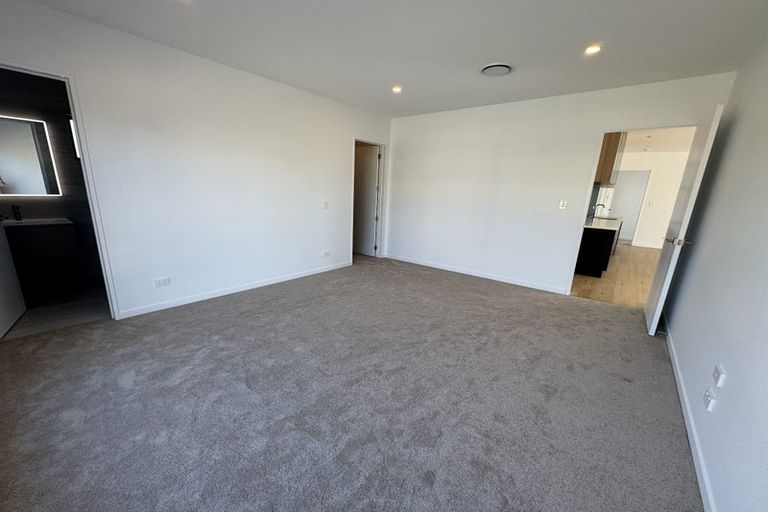 Photo of property in 32 Ridgehill Rise, Flat Bush, 2019