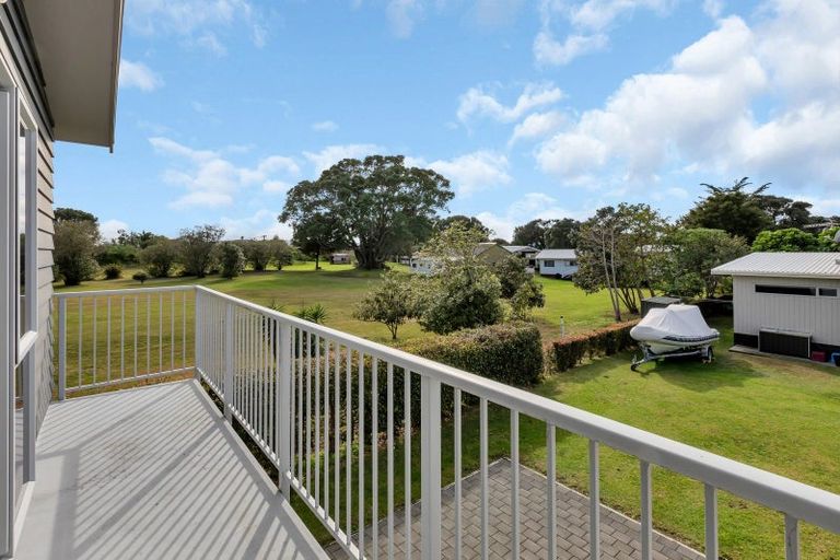 Photo of property in 152d One Tree Point Road, One Tree Point, 0118