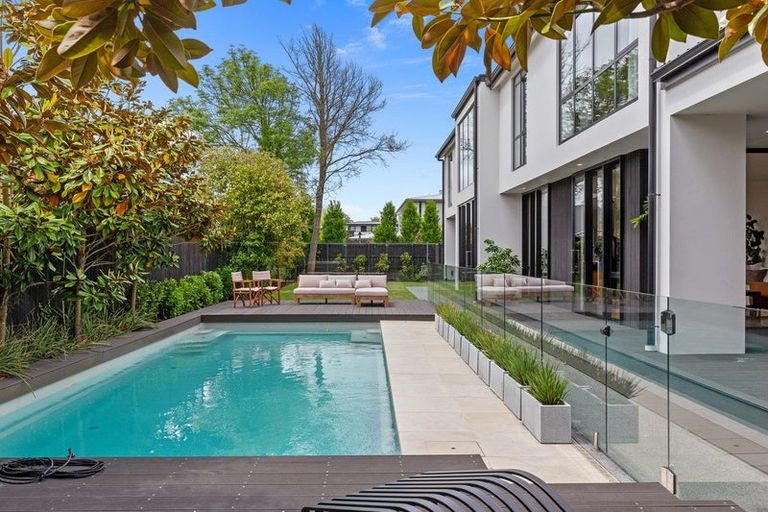 Photo of property in 15a Garden Road, Merivale, Christchurch, 8014