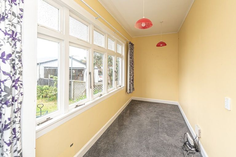 Photo of property in 16 Rata Street, Gonville, Whanganui, 4501