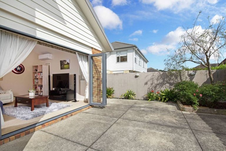 Photo of property in 77 Moore Street, Howick, Auckland, 2014