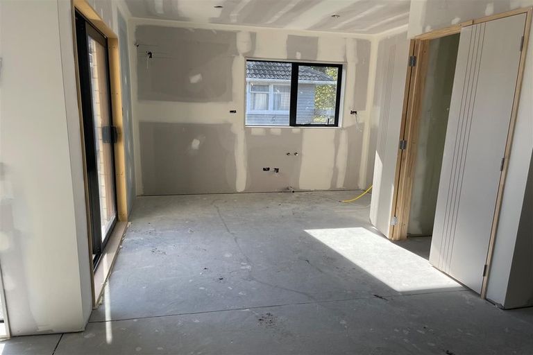 Photo of property in 2 Greenhaven Avenue, Papakura, 2113