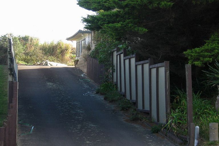 Photo of property in 125 Tutere Street, Waikanae Beach, Waikanae, 5036