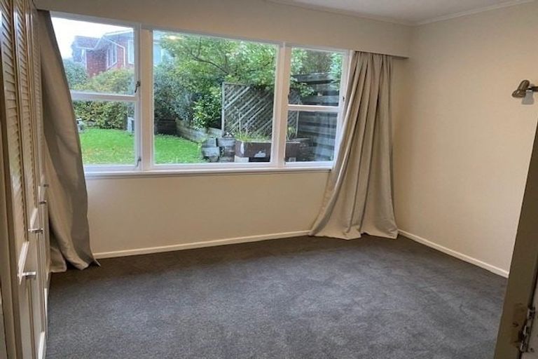 Photo of property in 3 Bede Grove, Tawa, Wellington, 5028