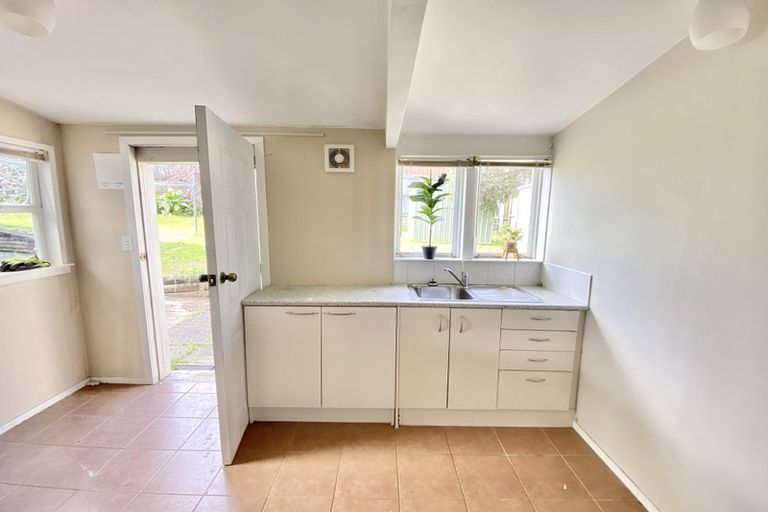 Photo of property in 50 Cherry Road, Bucklands Beach, Auckland, 2014