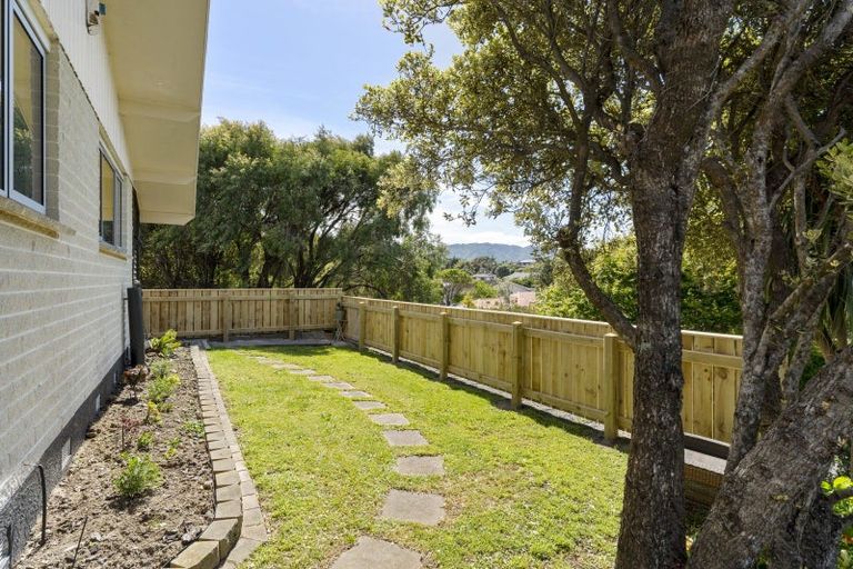 Photo of property in 67 Queens Road, Waikanae Beach, Waikanae, 5036