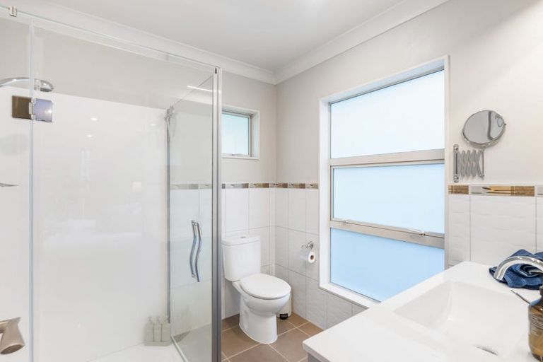 Photo of property in 18 Primrose Lane, Lucas Heights, Auckland, 0632