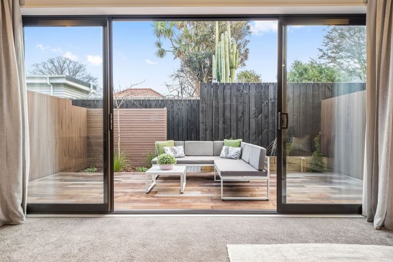 Photo of property in 6/9 Edgeware Road, St Albans, Christchurch, 8014