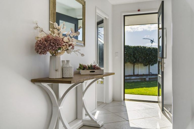 Photo of property in 6 Palazzo Drive, Papamoa Beach, Papamoa, 3118