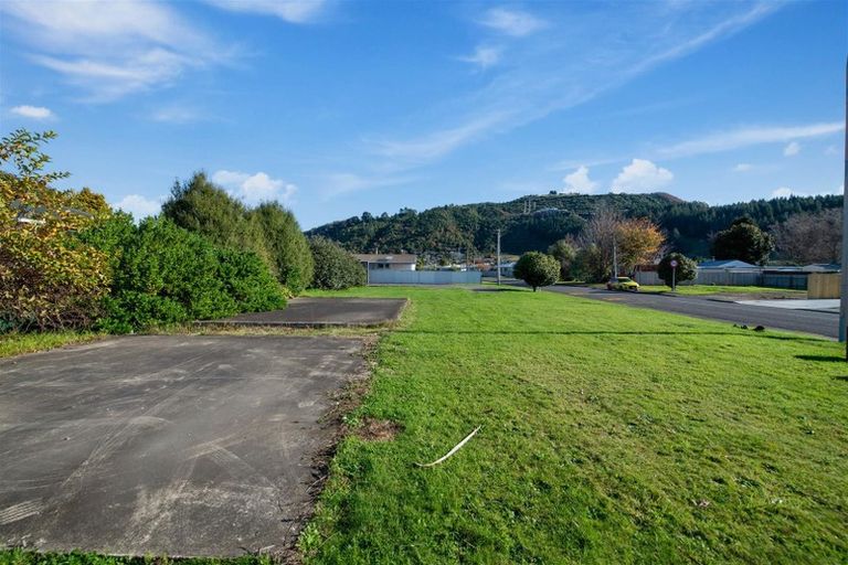 Photo of property in 2a Kea Street, Fairy Springs, Rotorua, 3015