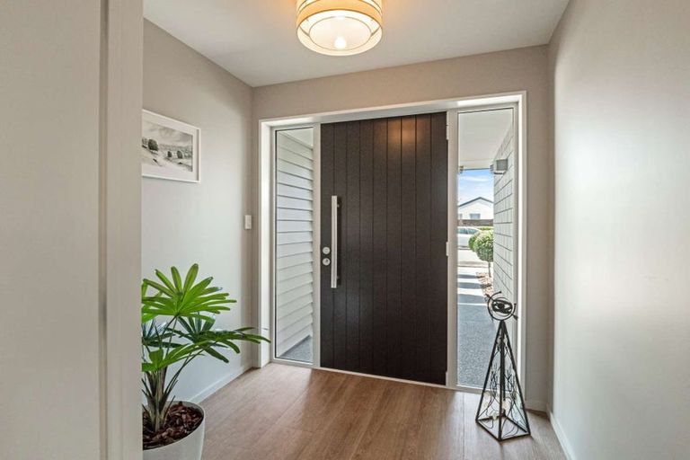 Photo of property in 16 Foxton Drive, Kaiapoi, 7630