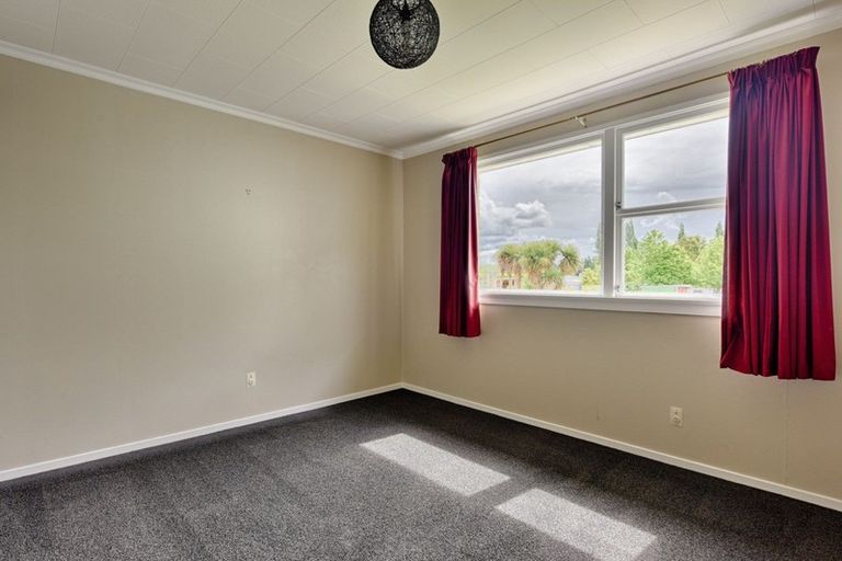 Photo of property in 16 Farm Street, Lumsden, 9730