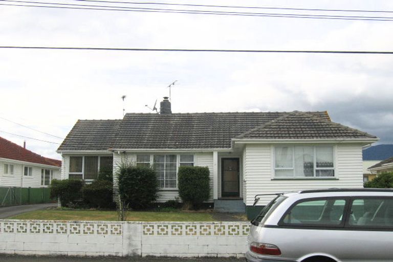Photo of property in 7 Massey Street, Elderslea, Upper Hutt, 5018