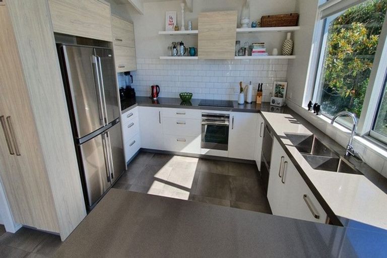 Photo of property in 14 Sir George Back Street, Opua, 0200