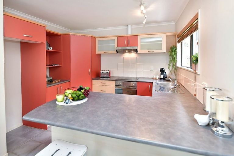 Photo of property in 59 Elliston Crescent, Stanmore Bay, Whangaparaoa, 0932