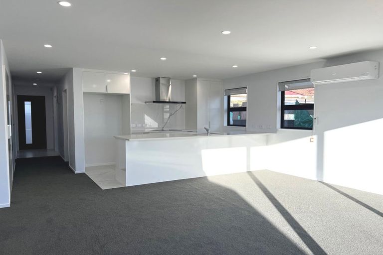 Photo of property in 4b Moana Grove, Waiwhetu, Lower Hutt, 5010