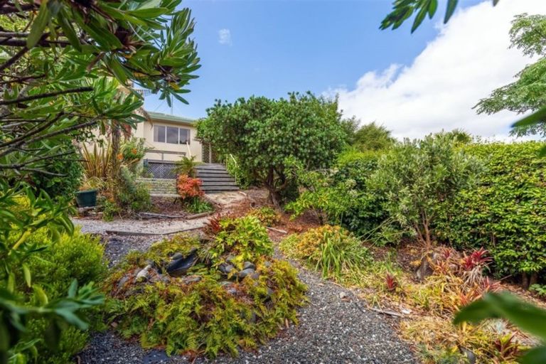 Photo of property in 19 Tainui Street, Torbay, Auckland, 0630