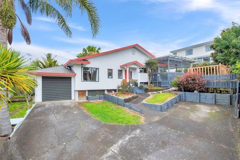 Photo of property in 1a Lesa Annis Place, Henderson, Auckland, 0612
