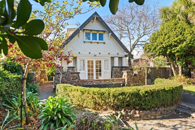 Photo of property in 130 Anzac Parade, Whanganui East, Whanganui, 4500