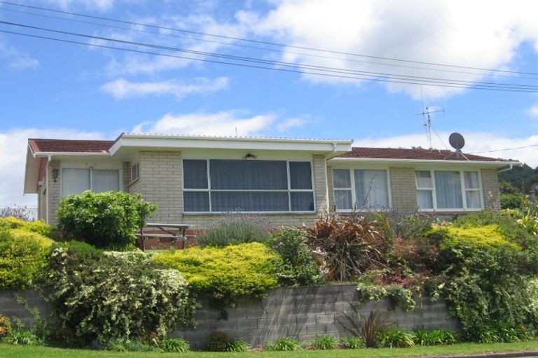 Photo of property in 17 Beach Road, Waihi Beach, 3611