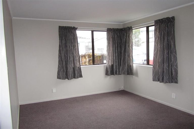 Photo of property in 4/1 Rebecca Rise, Weymouth, Auckland, 2103