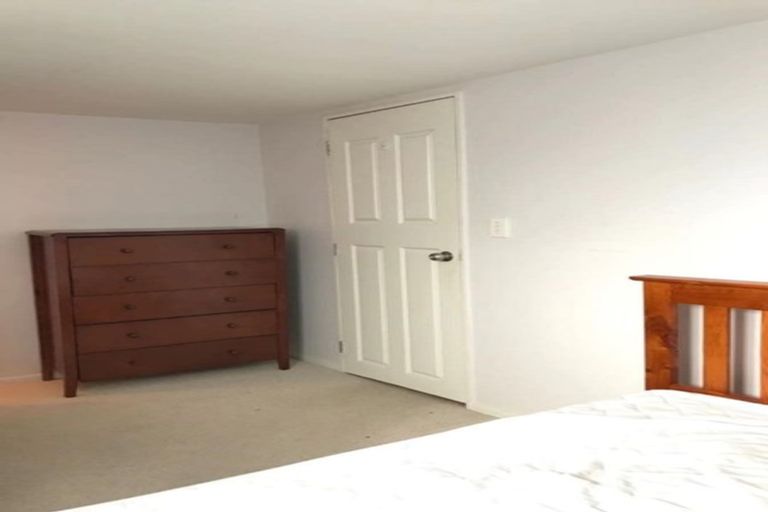 Photo of property in 26 Lyford Crescent, Sunnynook, Auckland, 0620