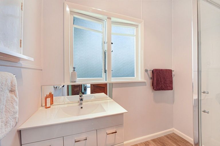 Photo of property in 17a Ranui Road, Stoke, Nelson, 7011