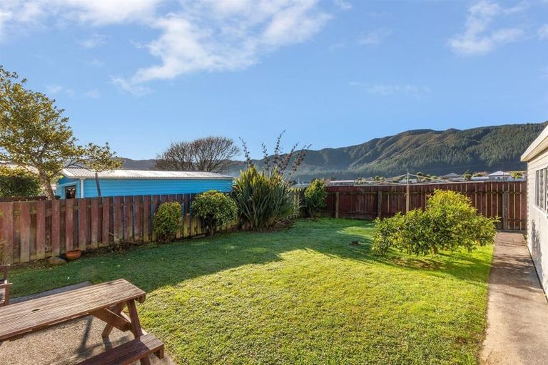 Photo of property in 236 Wellington Road, Wainuiomata, Lower Hutt, 5014